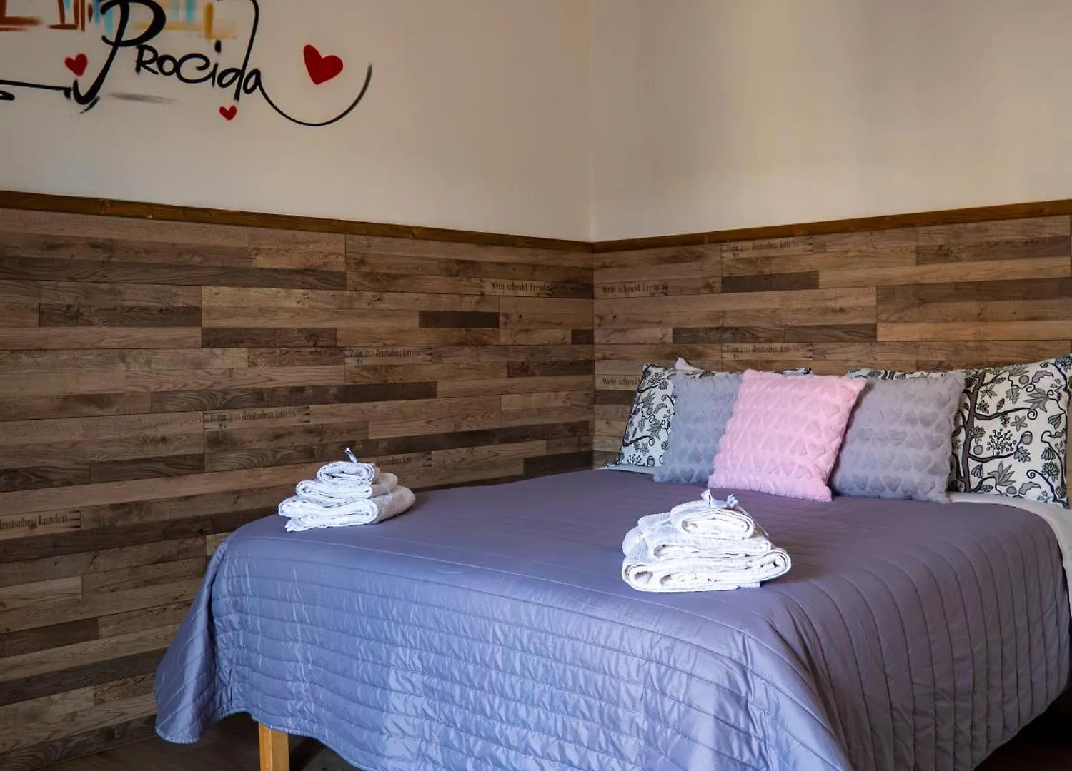 Happy In Naples Bed & Breakfast